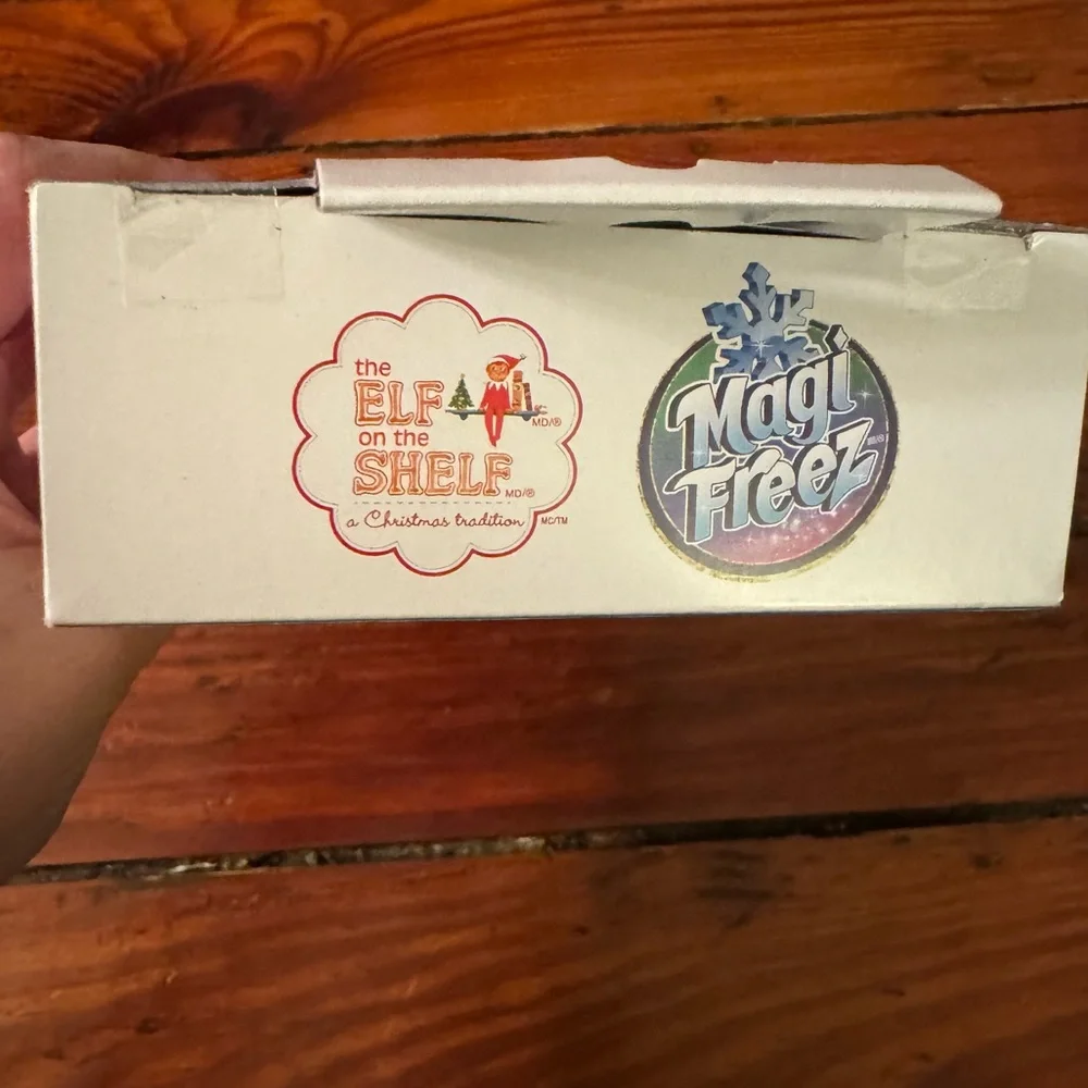 The Elf on the Shelf MagiFreez Polar Power Hero Accessory Box NWT